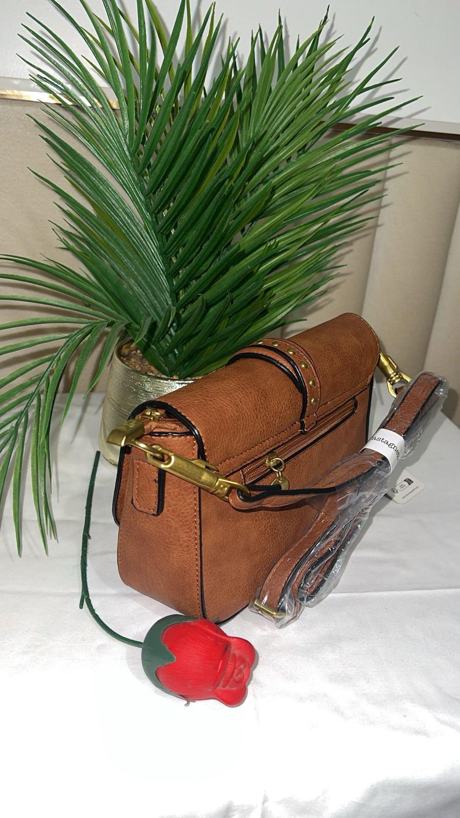 Suzanne -  pochettes marron