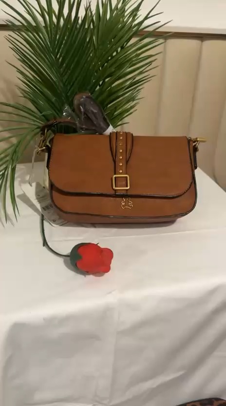 Suzanne -  pochettes marron