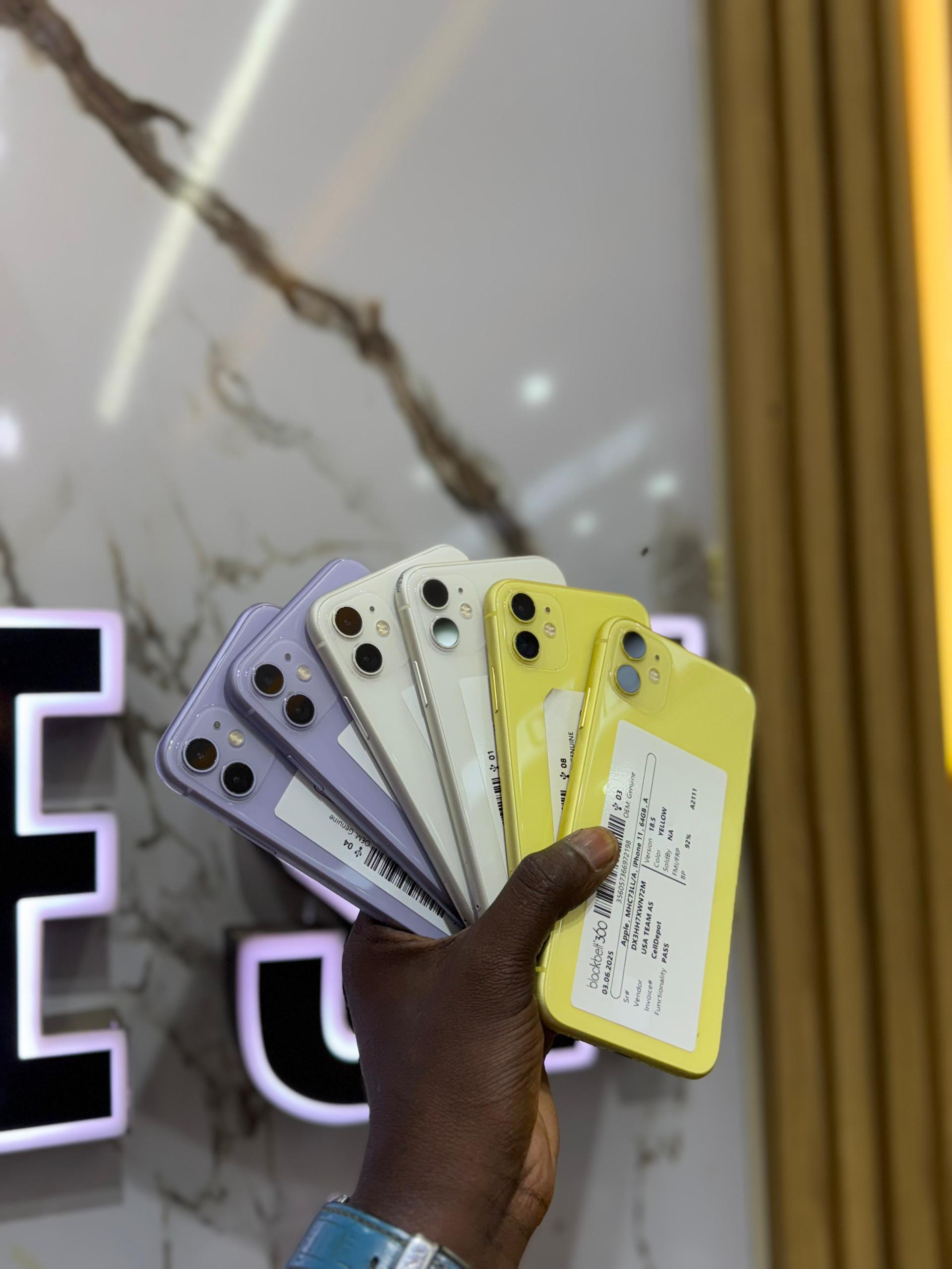 IPHONE 11